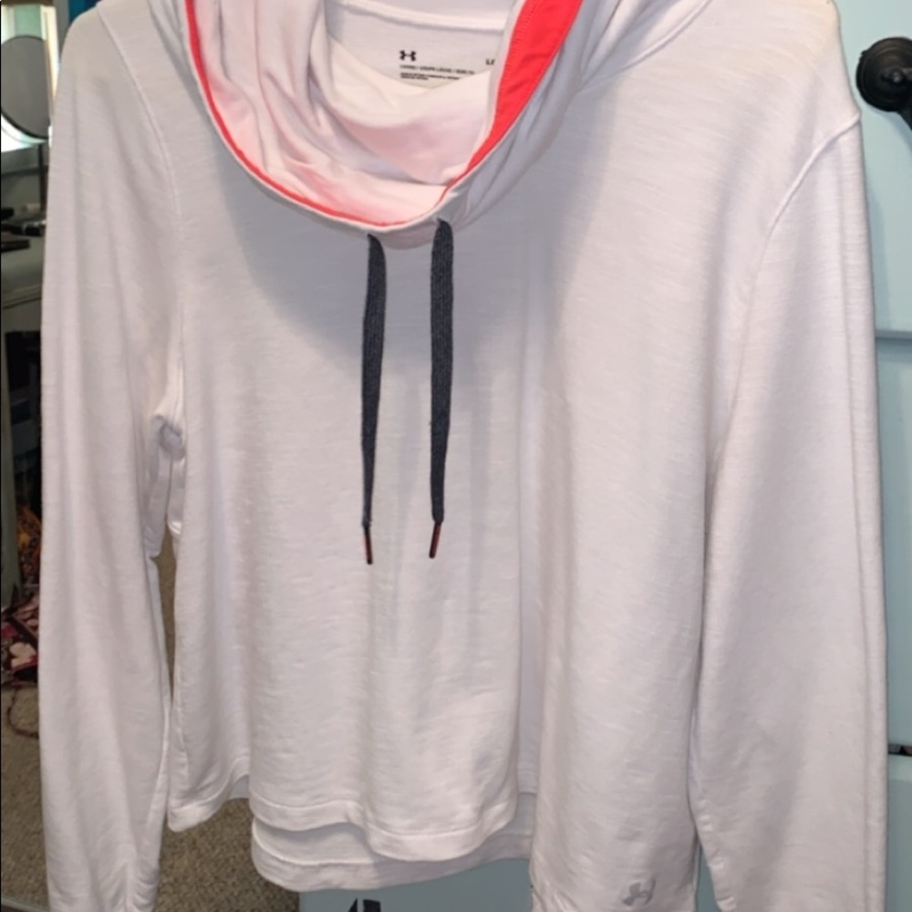 Under Armour pullover! - Picture 3 of 4